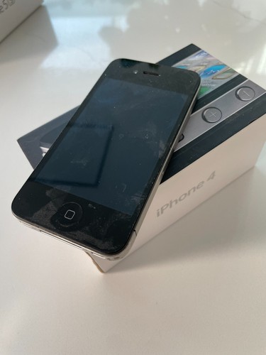 Iphone unblocked and ready - iphone, 4
